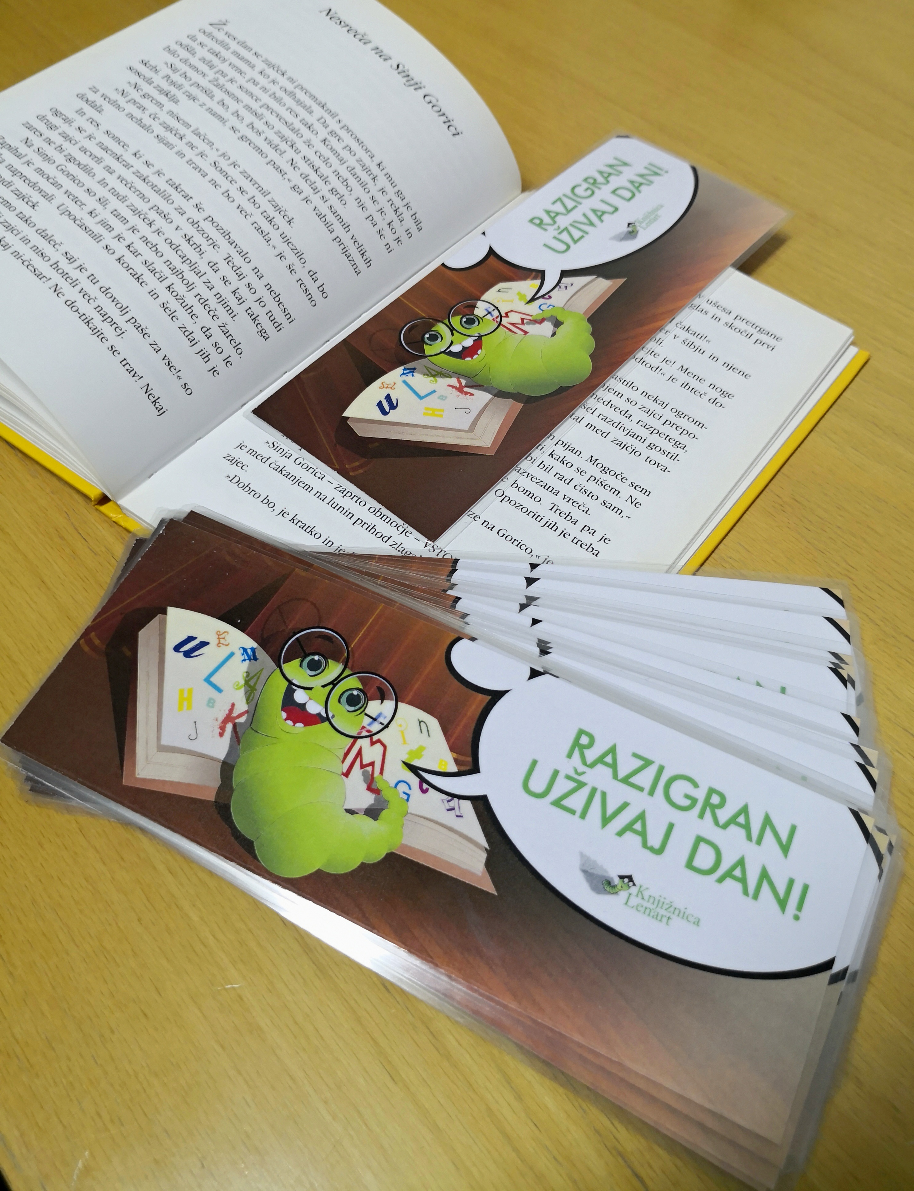 Razigran uživaj dan KAZALKA